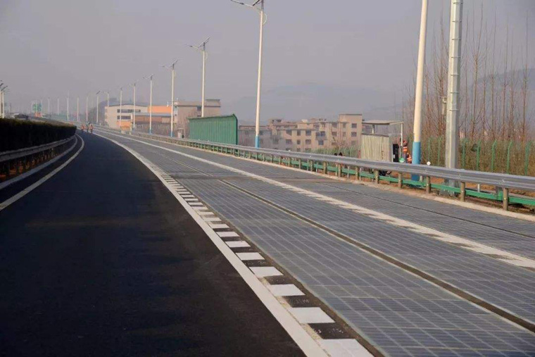 光伏高速公路原理，電動(dòng)汽車在光伏高速上怎樣充電