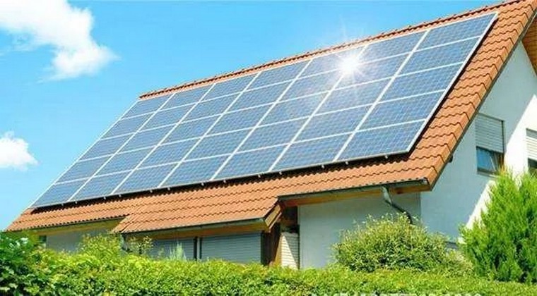 什么是家庭光伏發電系統，家庭自用小型光伏發電詳細配置