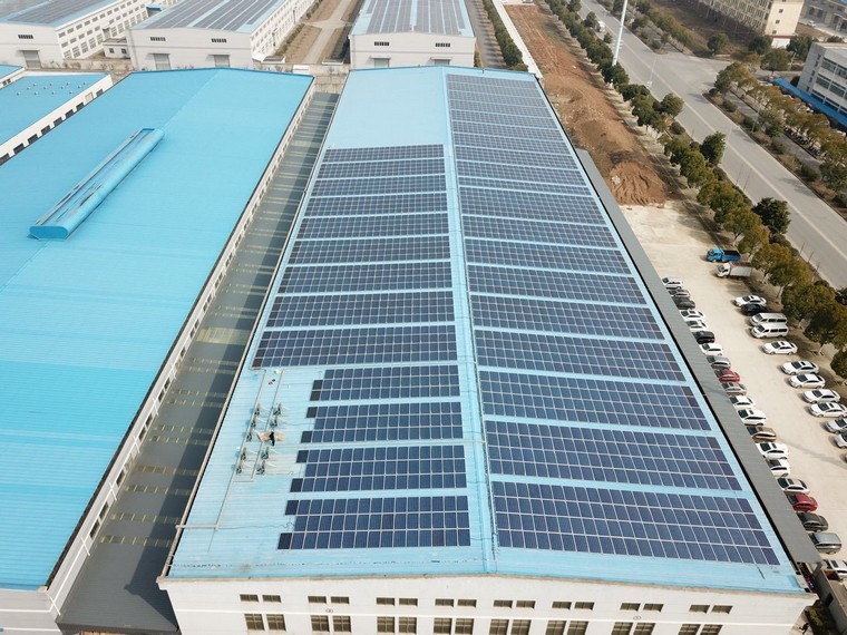 太陽能板的工作原理是怎樣的,太陽能發電板是什么原理